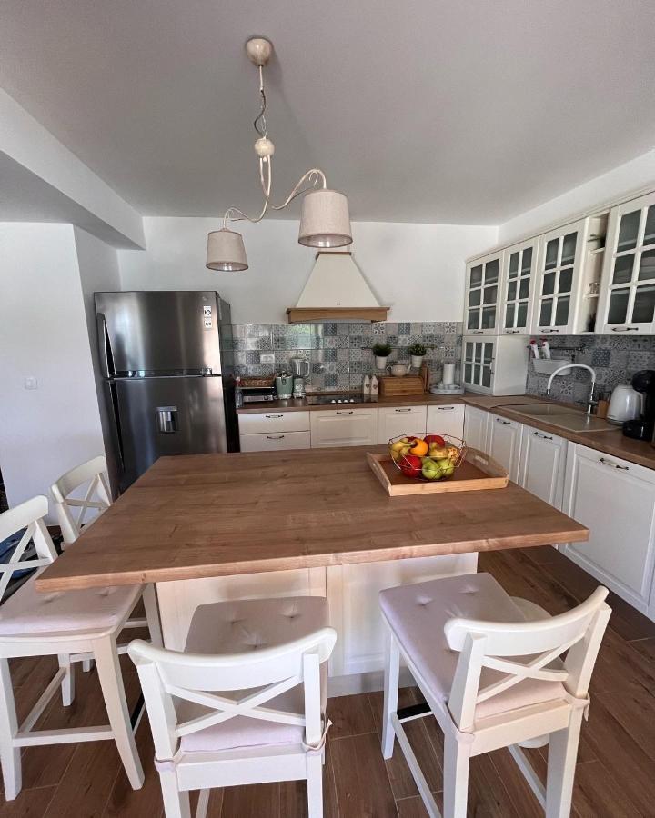 Holiday Home Calma Imotski Esterno foto