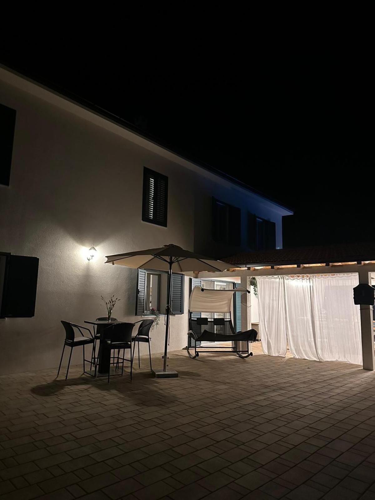 Holiday Home Calma Imotski Esterno foto
