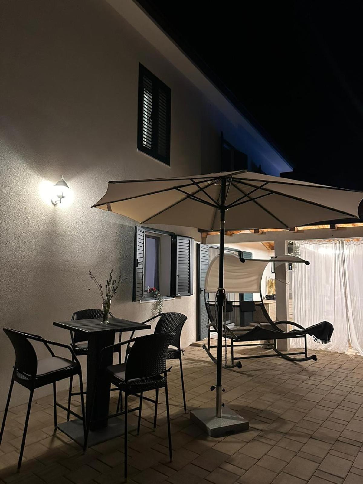 Holiday Home Calma Imotski Esterno foto